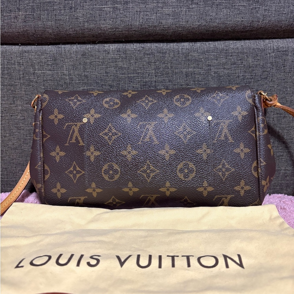 Louis Vuitton Brown Monogram Favorite Crossbody Bag - Picture 2 of 16